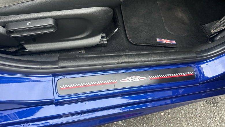 MINI Hatchback 2.0 Cooper S Sport II 5dr Auto Petrol Hatchback